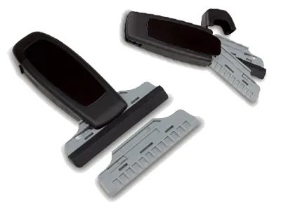 Автомобильный скребок с двумя насадками, мягкой и жесткой, черный