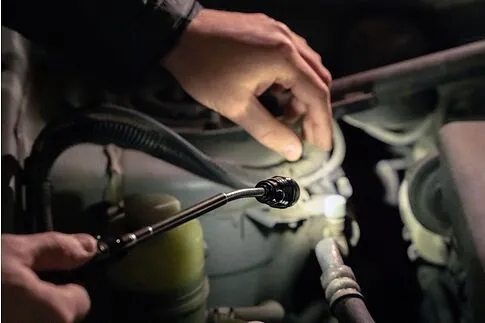 Телескопический фонарь с магнитом Flexion, черный