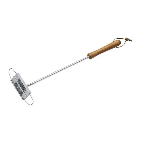 Забрендируй мастерски приготовленный стейк.В комплекте 80 букв для набора слов, натуральный, серебристый