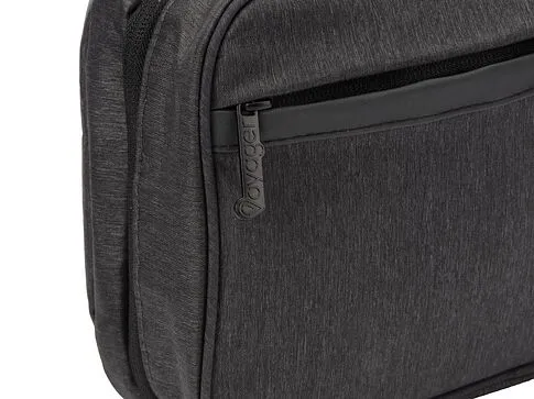 Несессер для путешествия с крючком District