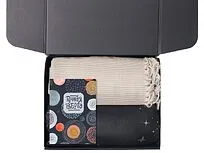 Подарочный набор Re:y. Haven  с пледом, кружкой и чаем