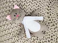 Мягкая игрушка Beastie Toys, котик с белым шарфом