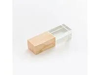 USB-флешка на 32 ГБ,  дерево