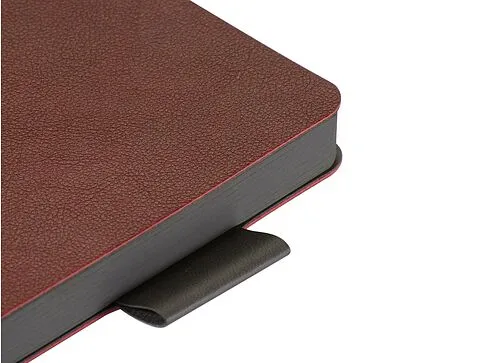 Ежедневник А5 датированный Boston 2026, бордовый с серым обрезом