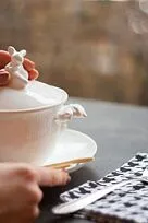 Бульонница  quot;Кролик - Везунчик quot; с тарелкой, 425 мл, Белый