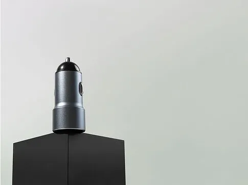 Автомобильное зарядное устройство Rombica Auto MC08 Quick