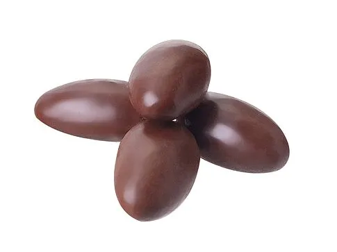 Миндаль в молочной шоколадной глазури, 140 гр
