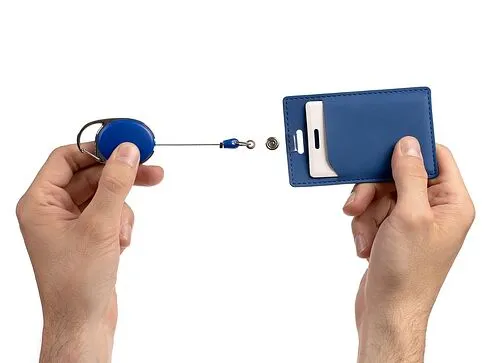 Ретрактор Access New с карабином, синий