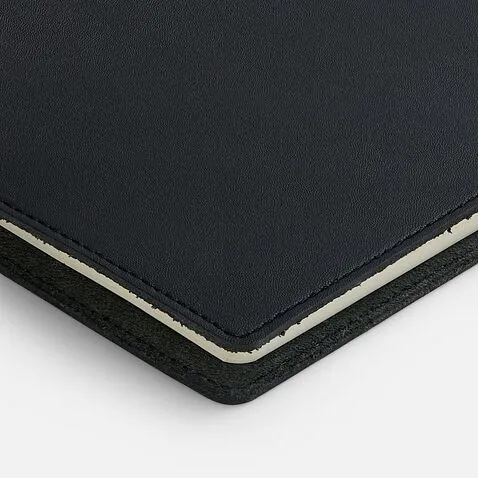 Ежедневник inStream, недатированный, черный